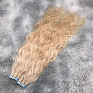 Natural Wavy Tape-In hair Extensions blonde