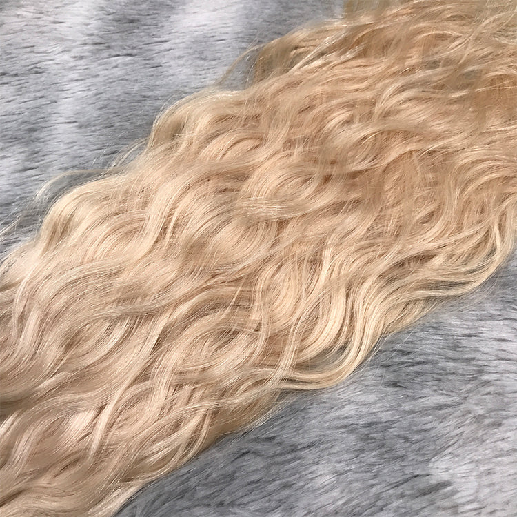 Blonde Natural Wavy Tape-in Hair Extensions